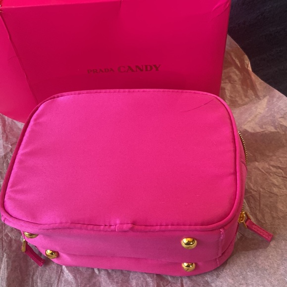 Prada NIB Double Cosmetic Case w/samples - Picture 8 of 13